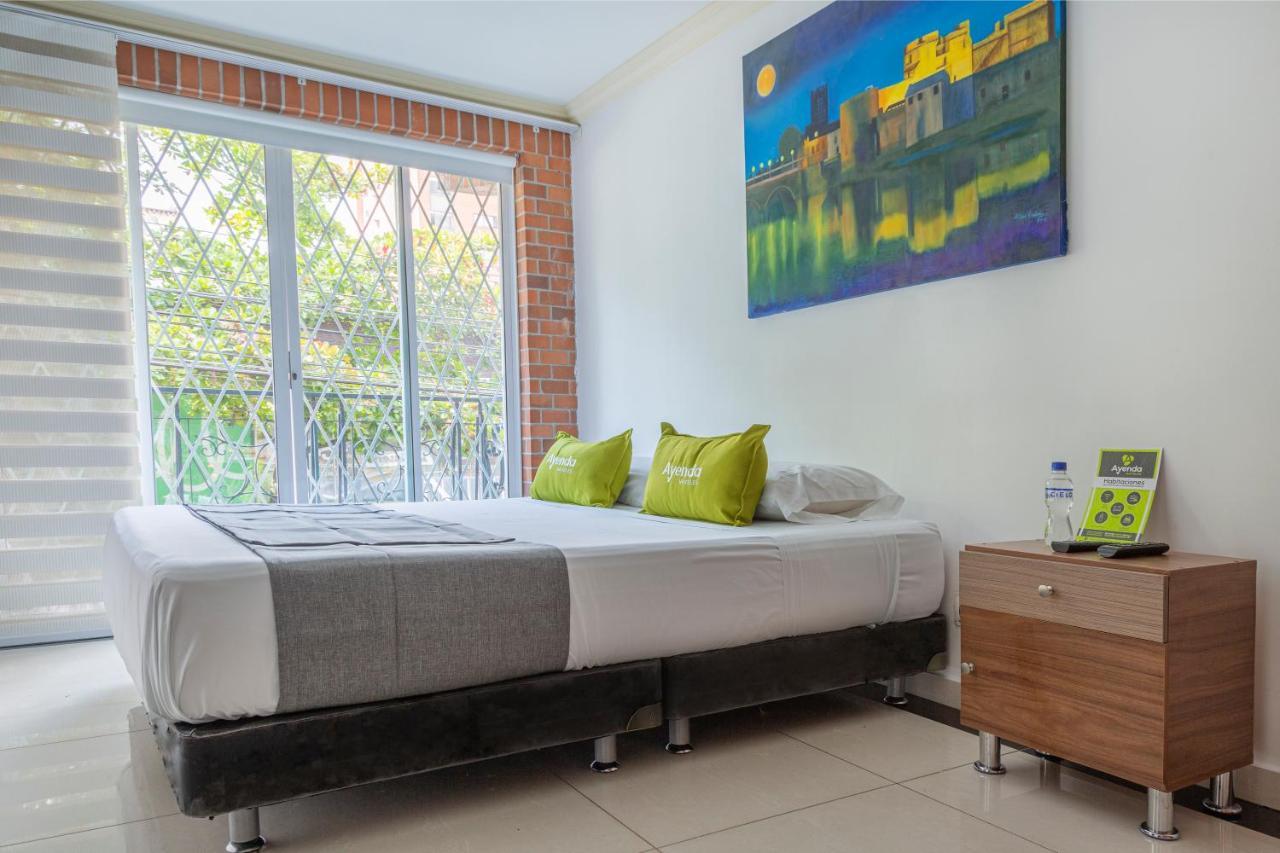 Hotel Boutique Laureles Home - Ayenda 1258 (Adults Only) Medellín Exteriör bild